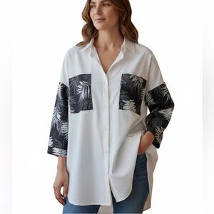 POL Women's Black and White Leaf Print Top